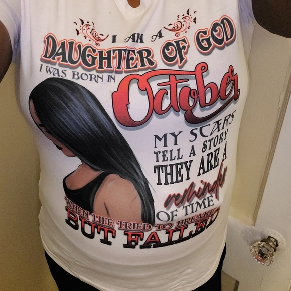 Meet your Posher, Camille - Picture 3 of 4